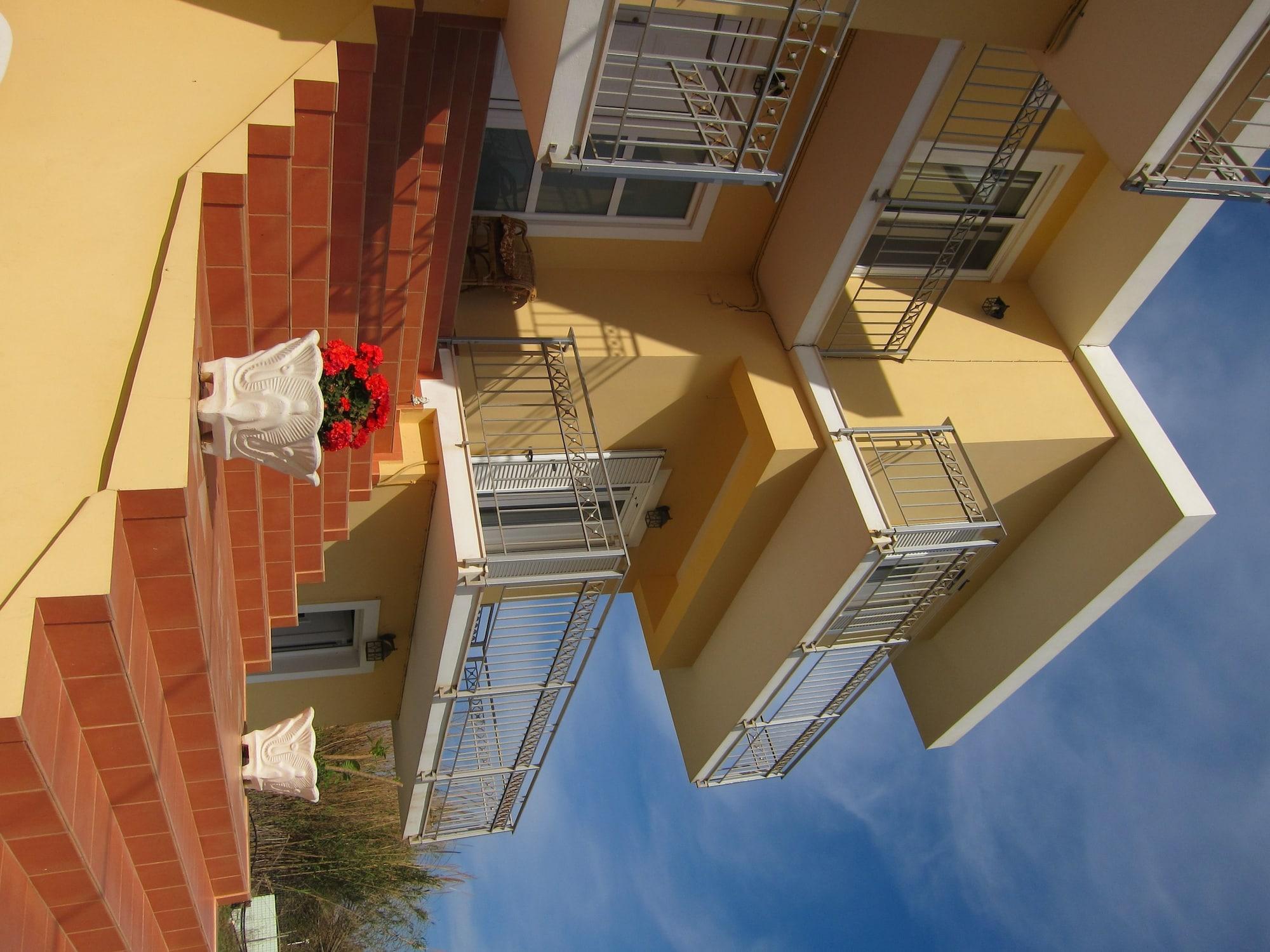 Baladinos Apartments Gerani  Buitenkant foto