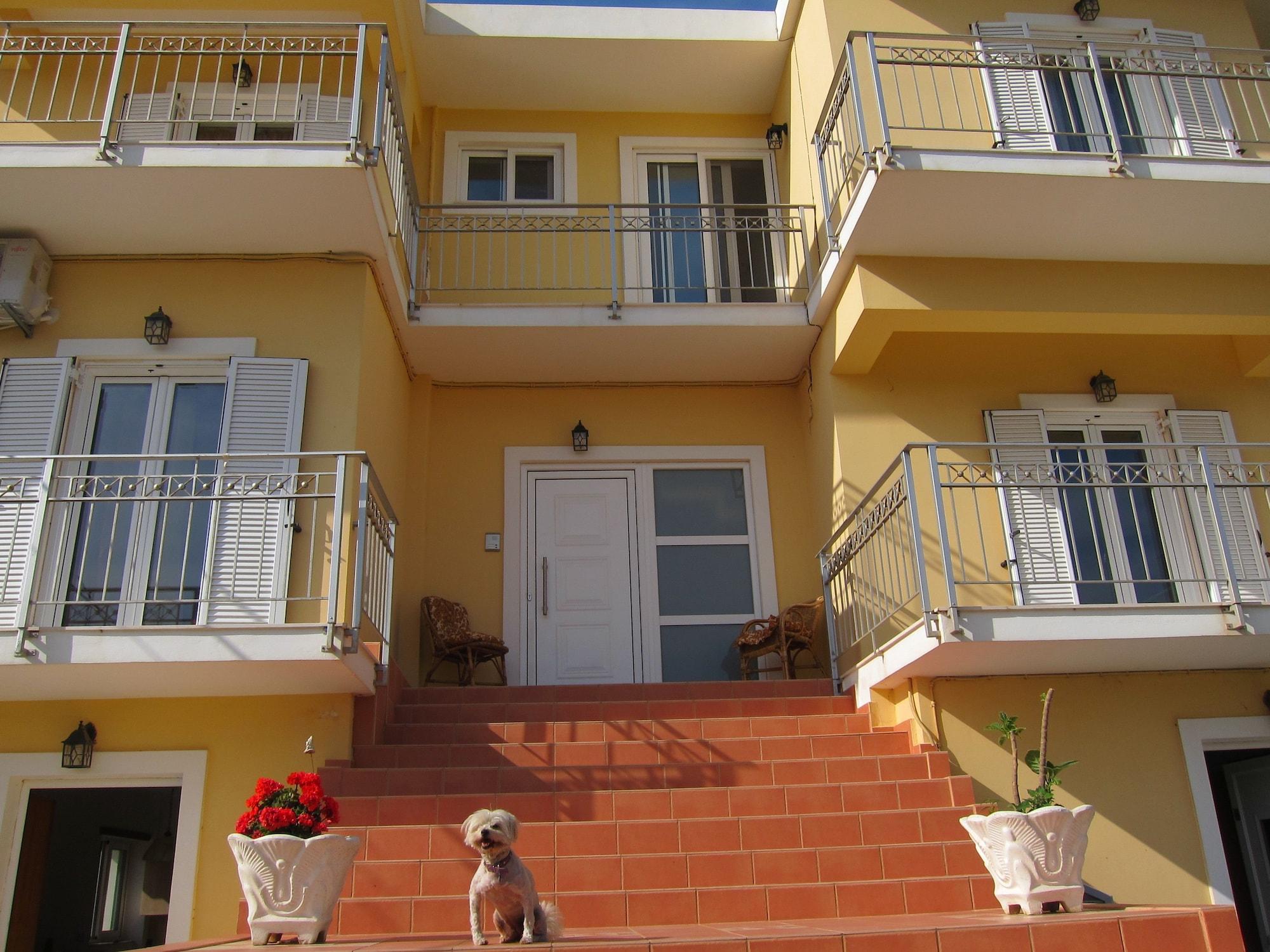 Baladinos Apartments Gerani  Buitenkant foto