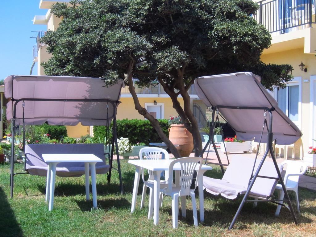 Baladinos Apartments Gerani  Buitenkant foto