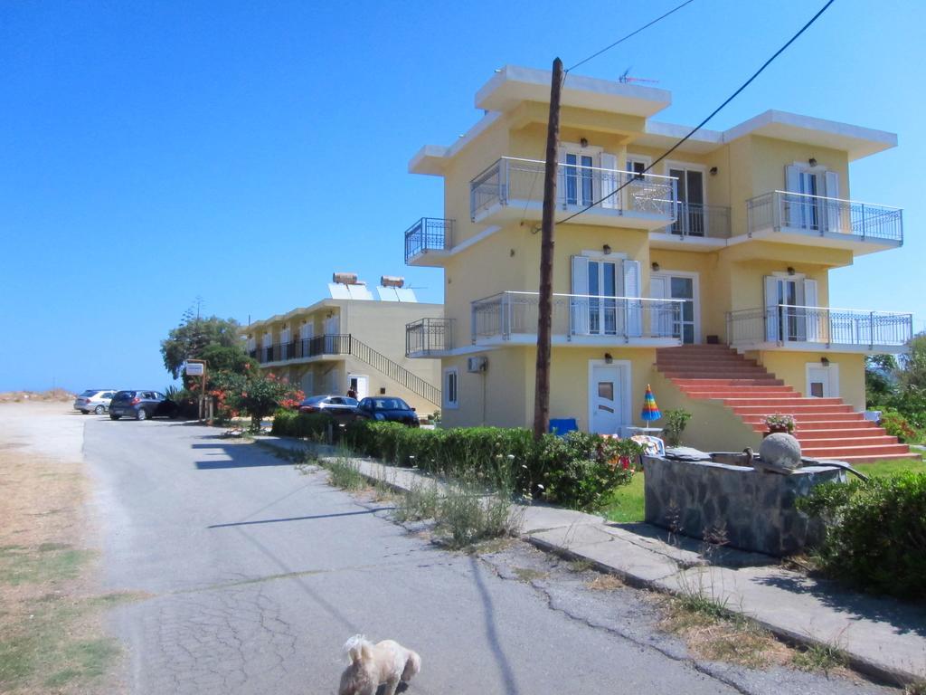 Baladinos Apartments Gerani  Buitenkant foto