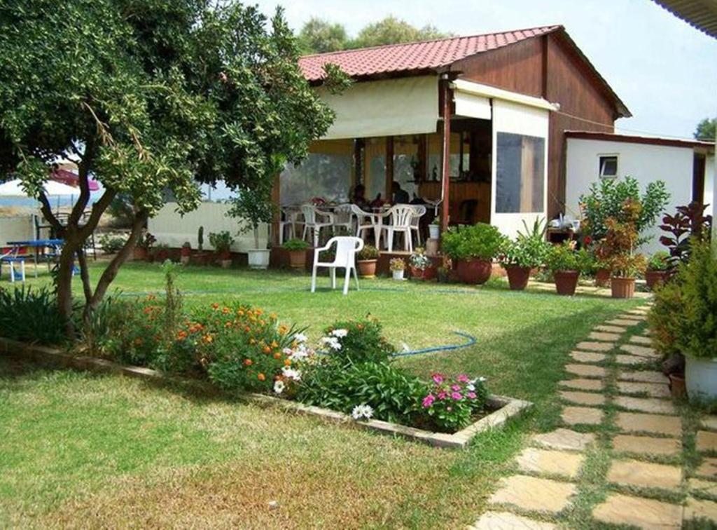 Baladinos Apartments Gerani  Buitenkant foto