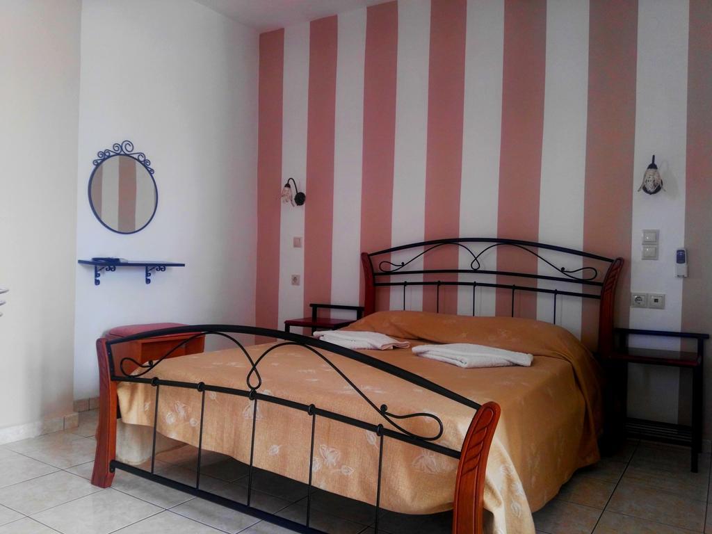 Baladinos Apartments Gerani  Buitenkant foto