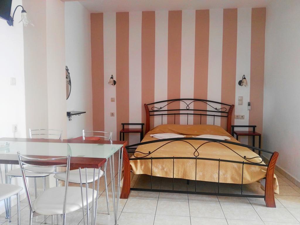 Baladinos Apartments Gerani  Buitenkant foto