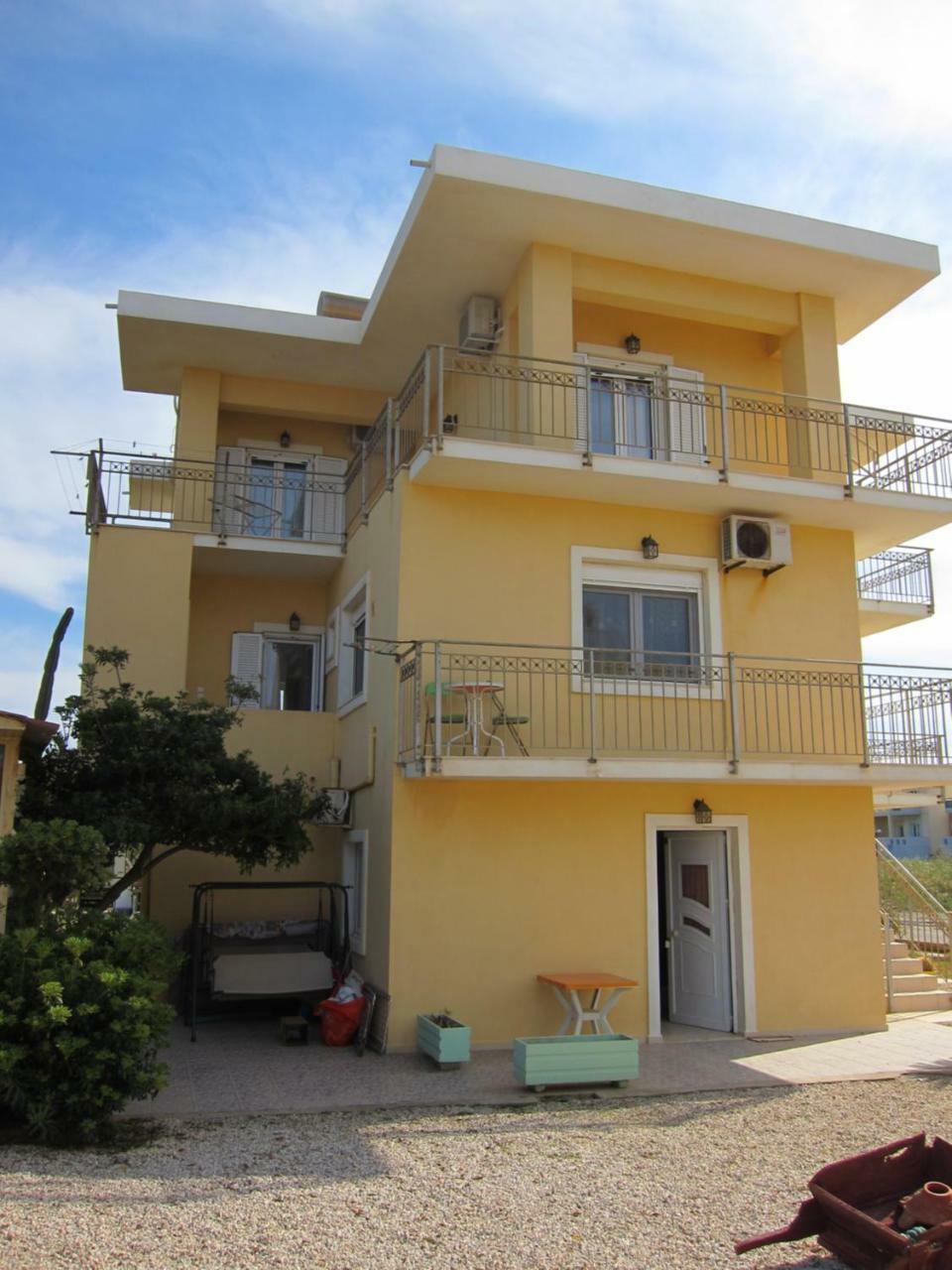 Baladinos Apartments Gerani  Buitenkant foto